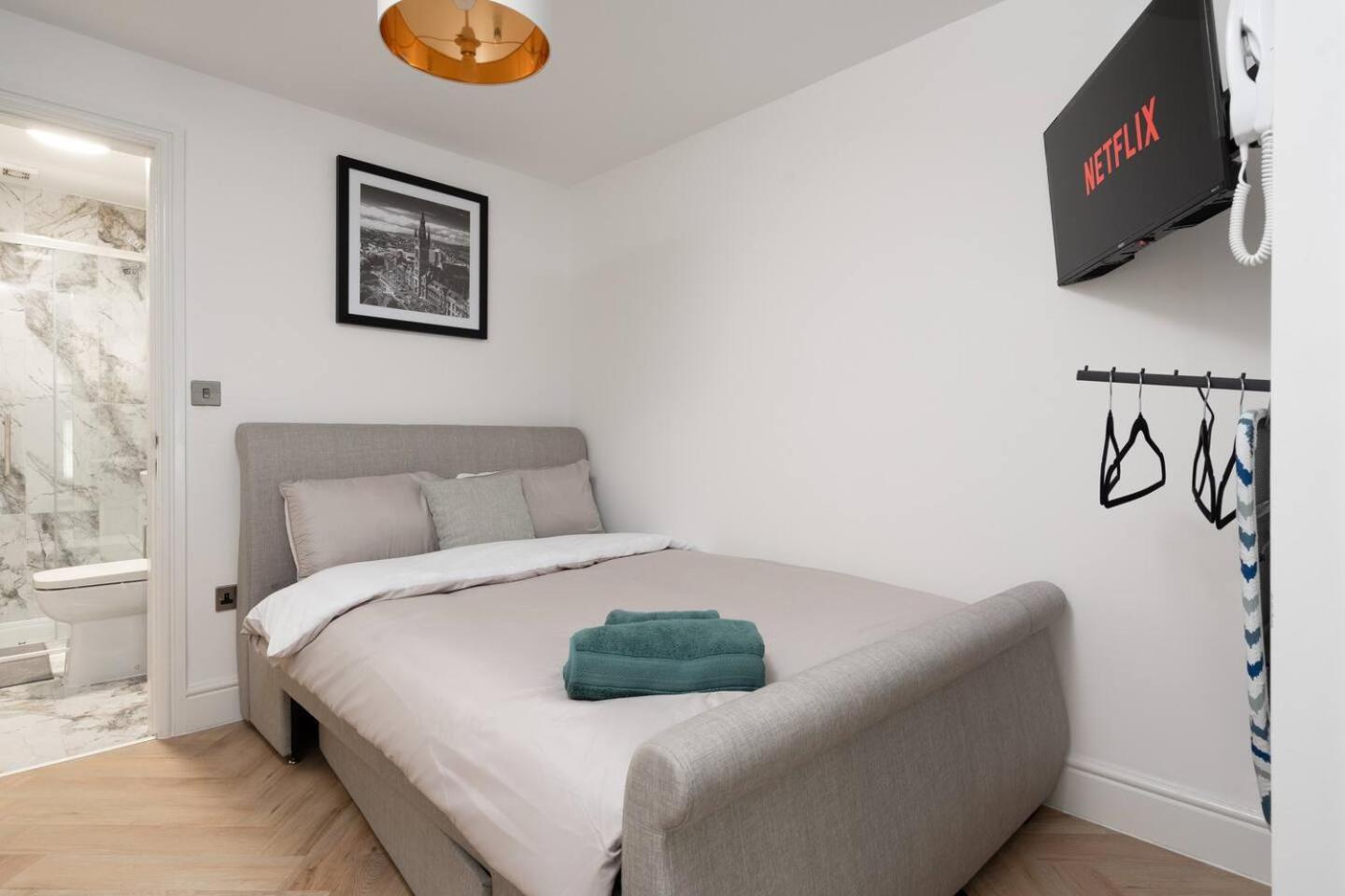 Urban Stay Studio Bright Space 10 Mins To City Liverpool Kültér fotó